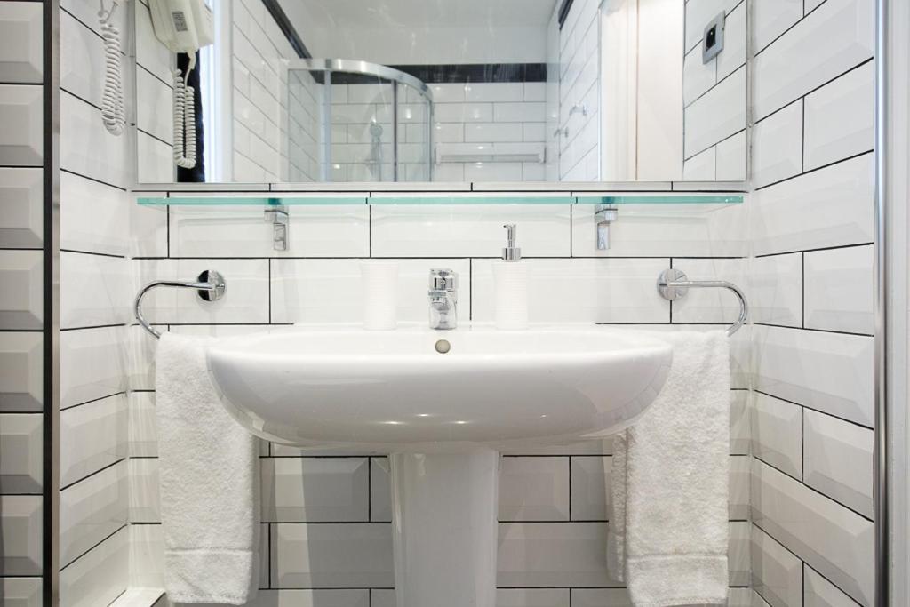Near Eiffel Tower - Beautiful Flat Apartment Paris Bagian luar foto